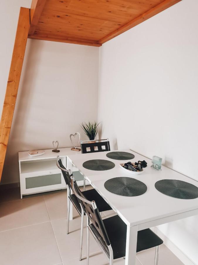 Efrosini'S By The Sea Apartment Chalkís Eksteriør bilde
