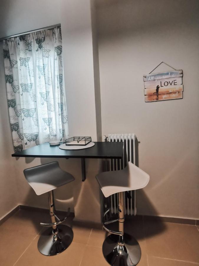 Efrosini'S By The Sea Apartment Chalkís Eksteriør bilde